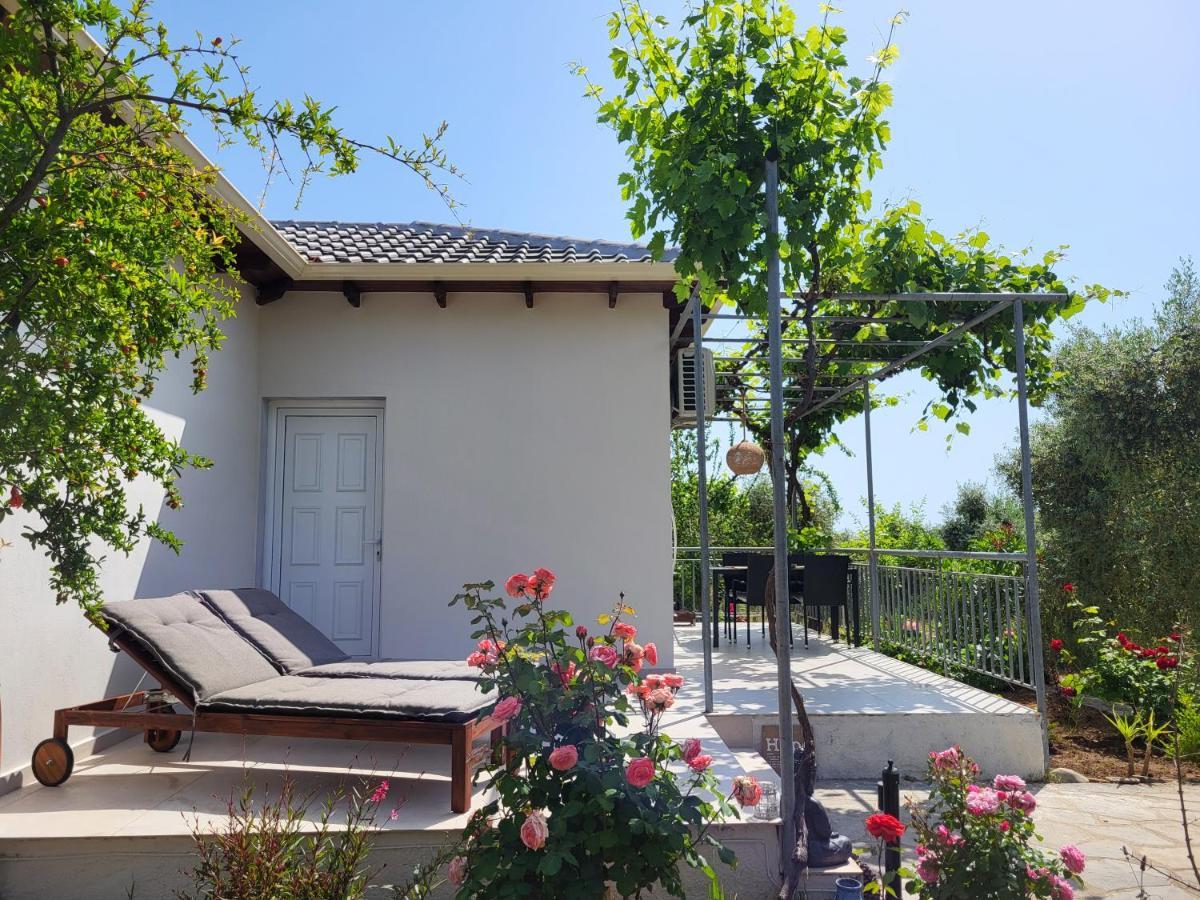 Ioannis Houses - Gemuetliches Ferienhaus Im Olivenhain Skala Potamia  Esterno foto