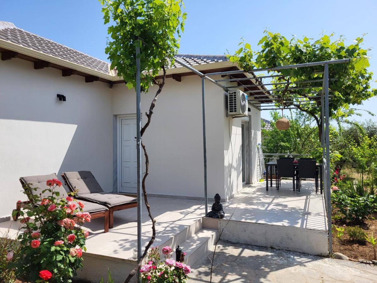 Ioannis Houses - Gemuetliches Ferienhaus Im Olivenhain Skala Potamia  Esterno foto
