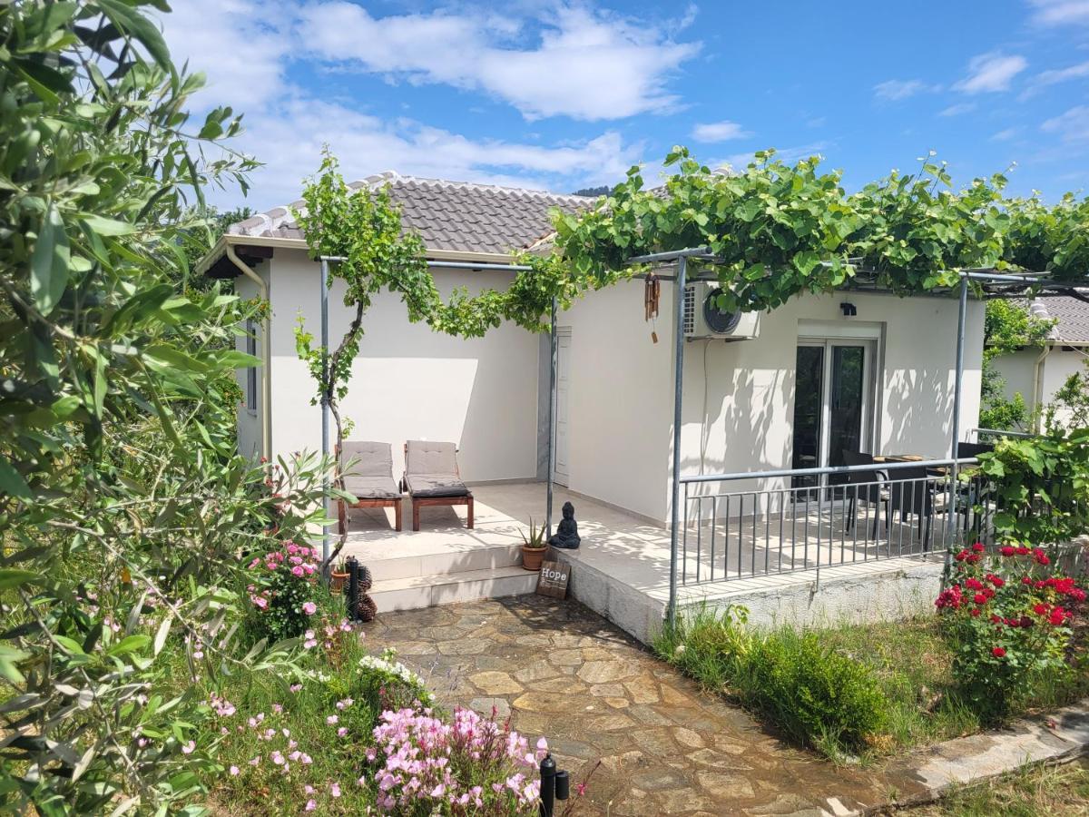 Ioannis Houses - Gemuetliches Ferienhaus Im Olivenhain Skala Potamia  Esterno foto